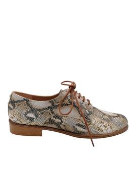 Zapato con cordones piel grabada estilo serpiente
