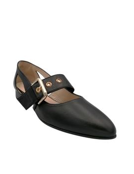 Zapato plano mujer con hebilla en negro