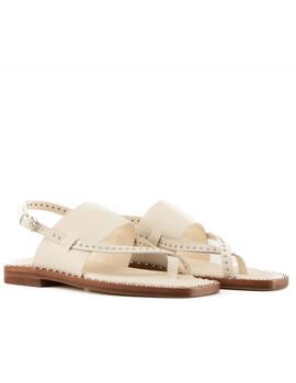 Sandalia Ash Medina en blanco con tachas