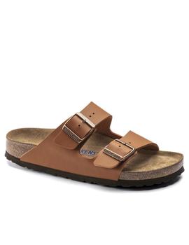 Sandalia Birkenstock Arizona en color cuero