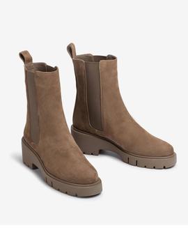Botines Unisa en taupe con cuña