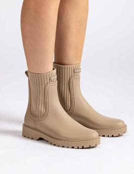 Bota de agua Unisa en beige con calcetín