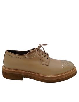 Zapato Calce en crema cordones y tachas