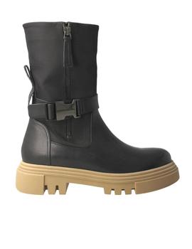 Bota de Jeannot en negro con suela crema