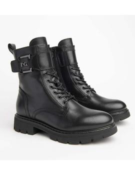 Botines Nero Giardini estilo militar negro