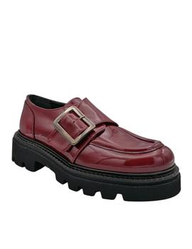 Zapato Belset con hebilla en rojo