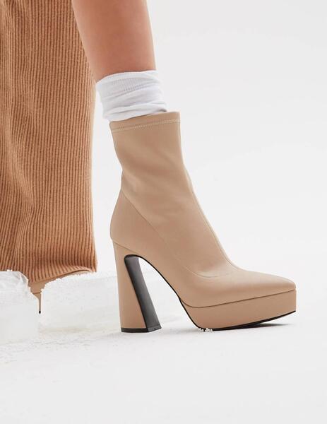 Botines beige online plataforma