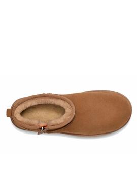 UGG Classic Ultra Mini con cremallera en chesnut