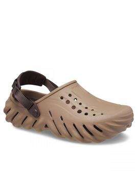 Zueco Crocs Echo latte estilo urbano